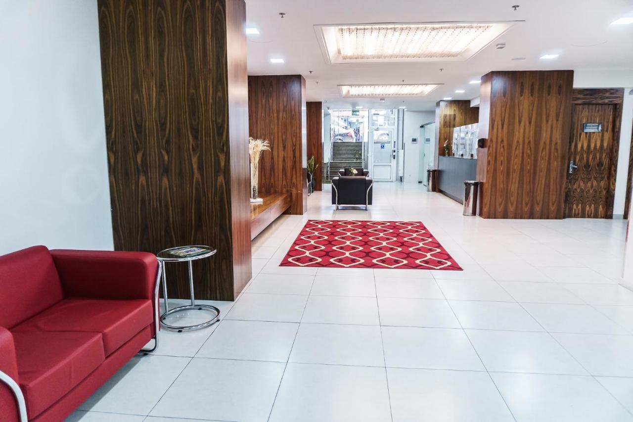 Nacional - Proximo Ao Complexo Hospitalar Santa Casa E Ufrgs Hotel 3*