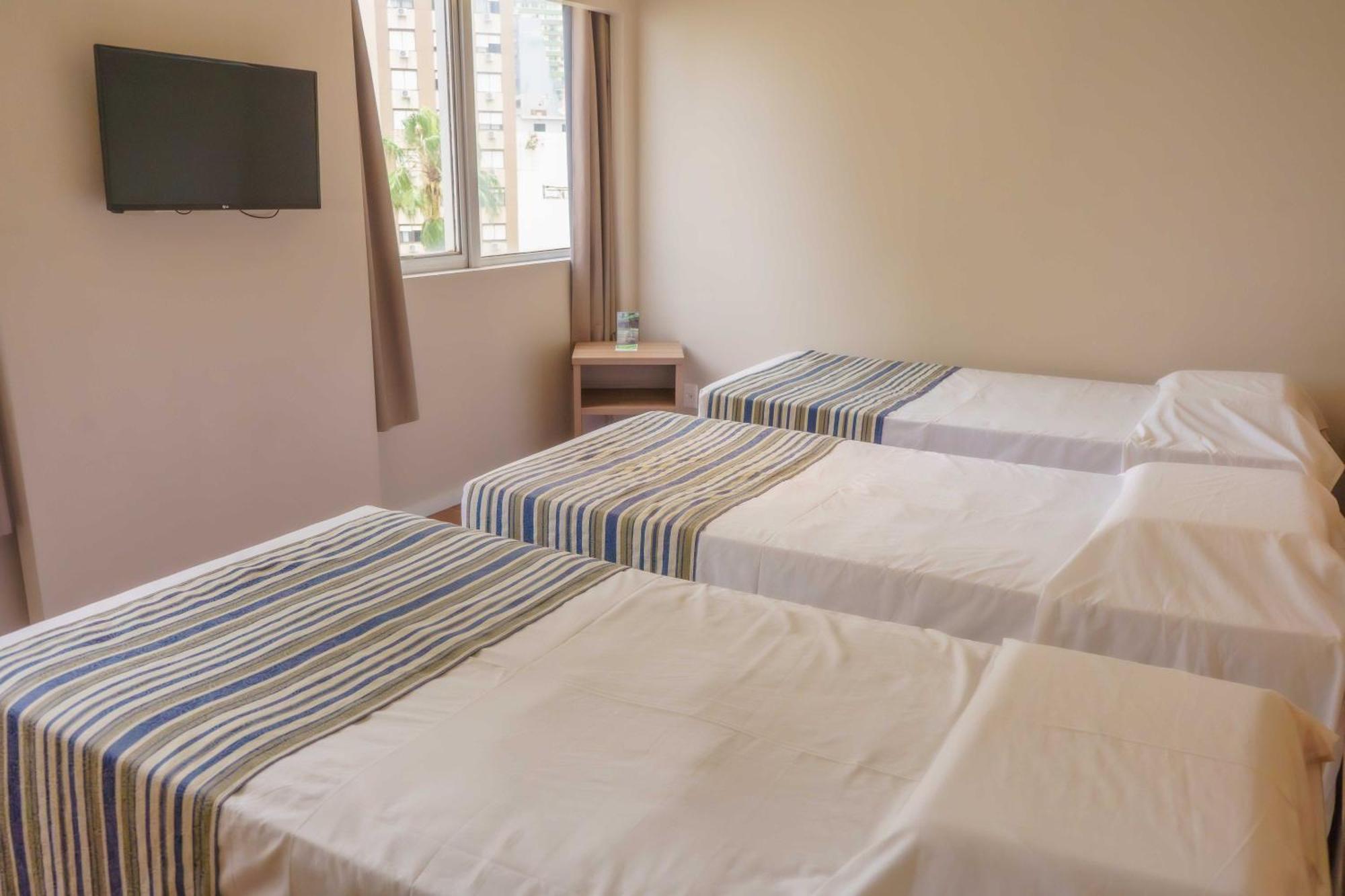 Hotel Nacional - Proximo Ao Complexo Hospitalar Santa Casa E Ufrgs