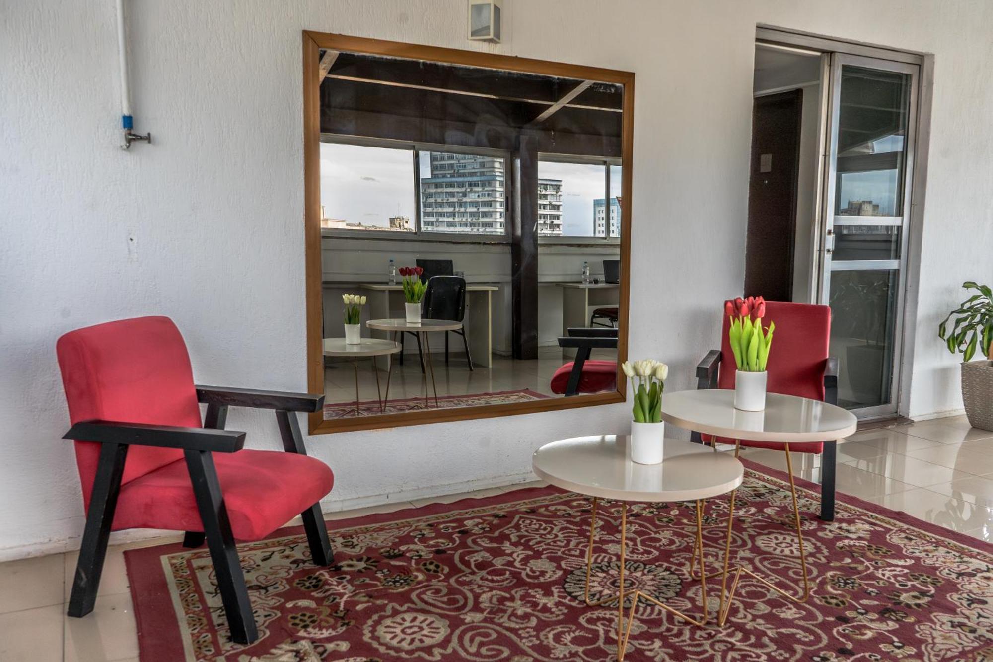 Nacional - Proximo Ao Complexo Hospitalar Santa Casa E Ufrgs Hotel 3*